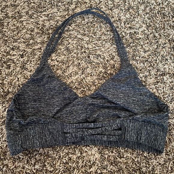 Victoria’s Secret PINK Ultimate Unlined Sports Bra - Picture 2 of 3